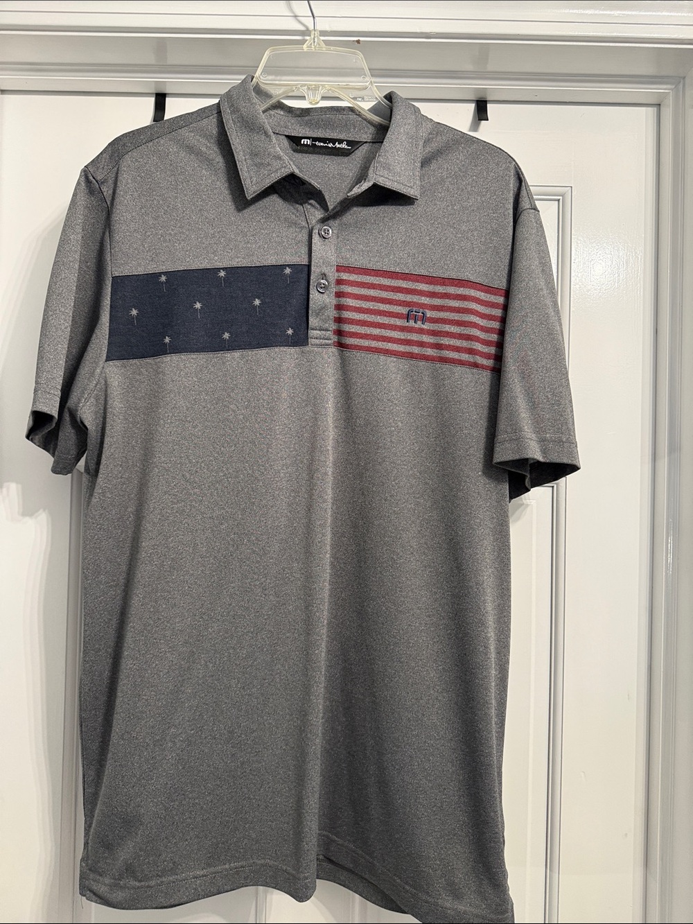 Travis Mathew Gray Short Sleeve Polo with Navy & Red Flag Panel size Large